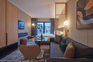 Adina Apartment Hotel Wiesbaden