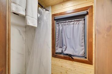 هتل Camptel Poconos Lodging