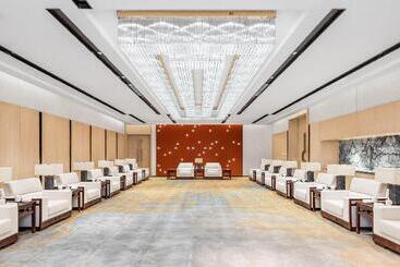 هتل Crowne Plaza Changsha Development Zone By Ihg