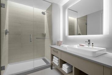 هتل Element Miami Brickell