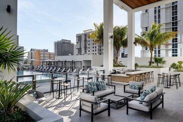 هتل Element Miami Brickell