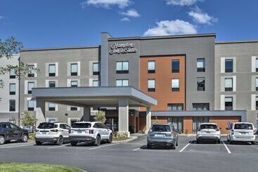هتل Hampton Inn & Suites Keene