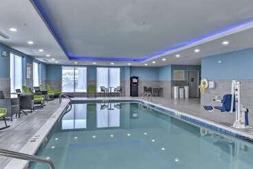 هتل Hampton Inn & Suites Keene