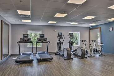 هتل Hampton Inn & Suites Keene
