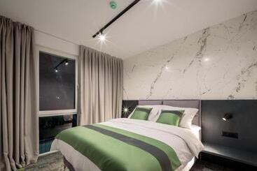 Joy 5 Hotel & Spa
