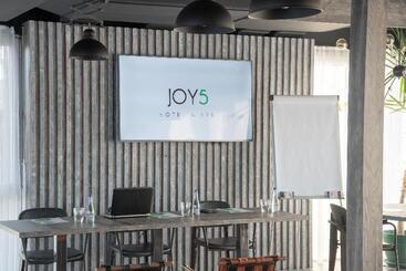Joy 5 Hotel & Spa