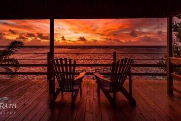 هتل Pelican Beach Resort South Water Caye