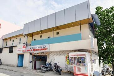 酒店 O V.n Boarding And Lodging