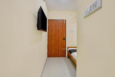 酒店 O V.n Boarding And Lodging