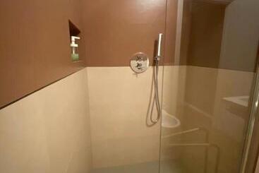 پانسیون B&b Fossatello Affittacamere