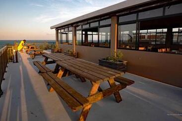 Coral View Hotel & Resort