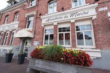 هتل Logis Hostellerie Du Marche