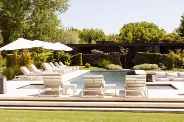 هتل Susana Balbo Winemaker´s House