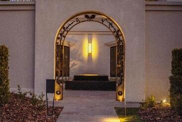 هتل Susana Balbo Winemaker´s House