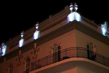 Apartamentos Senabre Palais
