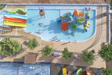Camping Y Bungalows Monmar