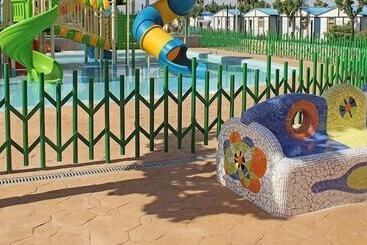 Camping Y Bungalows Monmar