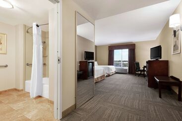 Hampton Inn & Suites Brunswick