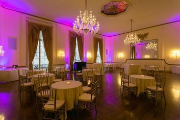 هتل 3 West Club