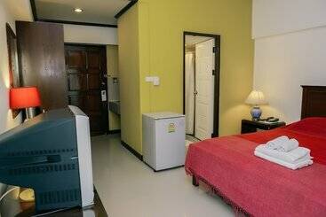 هتل A2 House