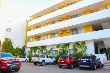 هتل Best Western Riviera Tuxpan