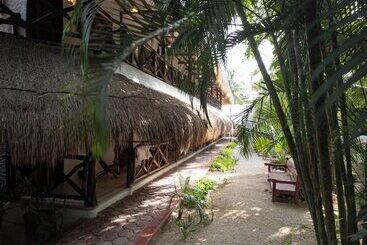 هتل Casa Barbara Holbox