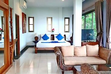 هتل Chaweng Bay View Resort