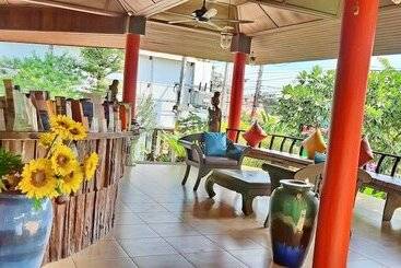 هتل Chaweng Bay View Resort
