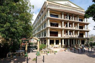Colosseum Boutique Hotel & Spa