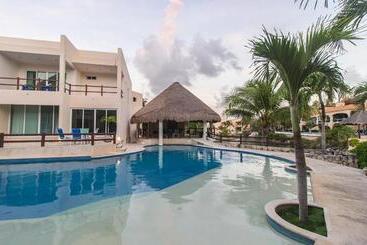 هتل Coral Maya Stay Suites