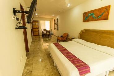 هتل Coral Maya Stay Suites