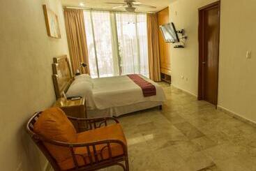 هتل Coral Maya Stay Suites