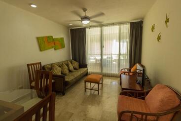 هتل Coral Maya Stay Suites