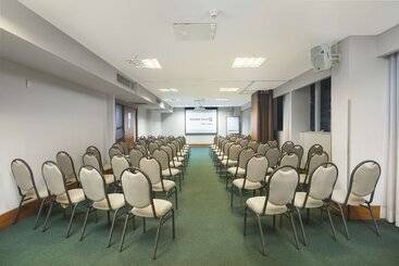 בית מלון כפרי Golden Tulip Porto Vitoria