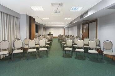 בית מלון כפרי Golden Tulip Porto Vitoria