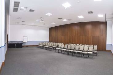 בית מלון כפרי Golden Tulip Porto Vitoria