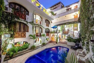 ホテル Hacienda De Vallarta Centro