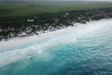 هتل Hip  Tulum