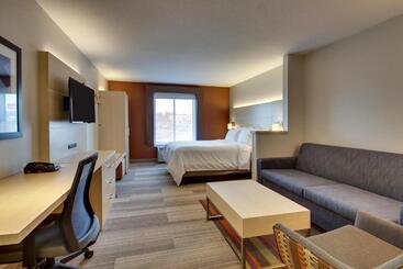 Holiday Inn Express Hotel & Suites Cedar Rapids I 380 At 33rd Avenue, An Ihg