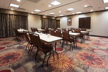 Holiday Inn Express Hotel & Suites Cheyenne, An Ihg