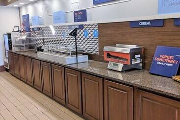هتل Holiday Inn Express Cedar Rapids Collins Road, An Ihg