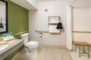 هتل Holiday Inn Express Cedar Rapids   Collins Road, An Ihg