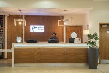 هتل Holiday Inn Express Sheffield City Centre By Ihg