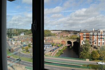 هتل Holiday Inn Express Sheffield City Centre By Ihg