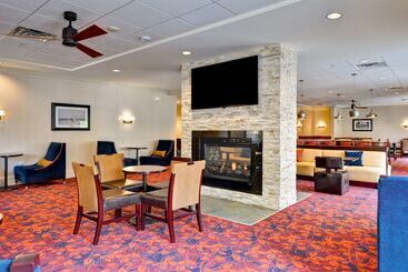هتل Homewood Suites By Hilton Boston/cambridgearlington, Ma