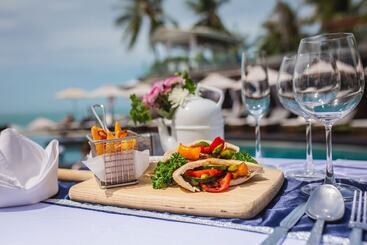 هتل Kc Beach Club & Pool Villas