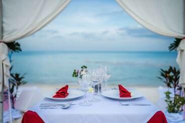 هتل Kc Beach Club & Pool Villas