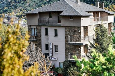 هتل La Burna Panoramic