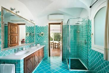 هتل La Rocca Resort & Spa