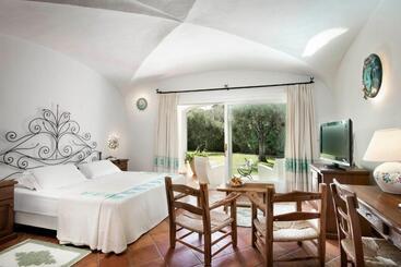 هتل La Rocca Resort & Spa